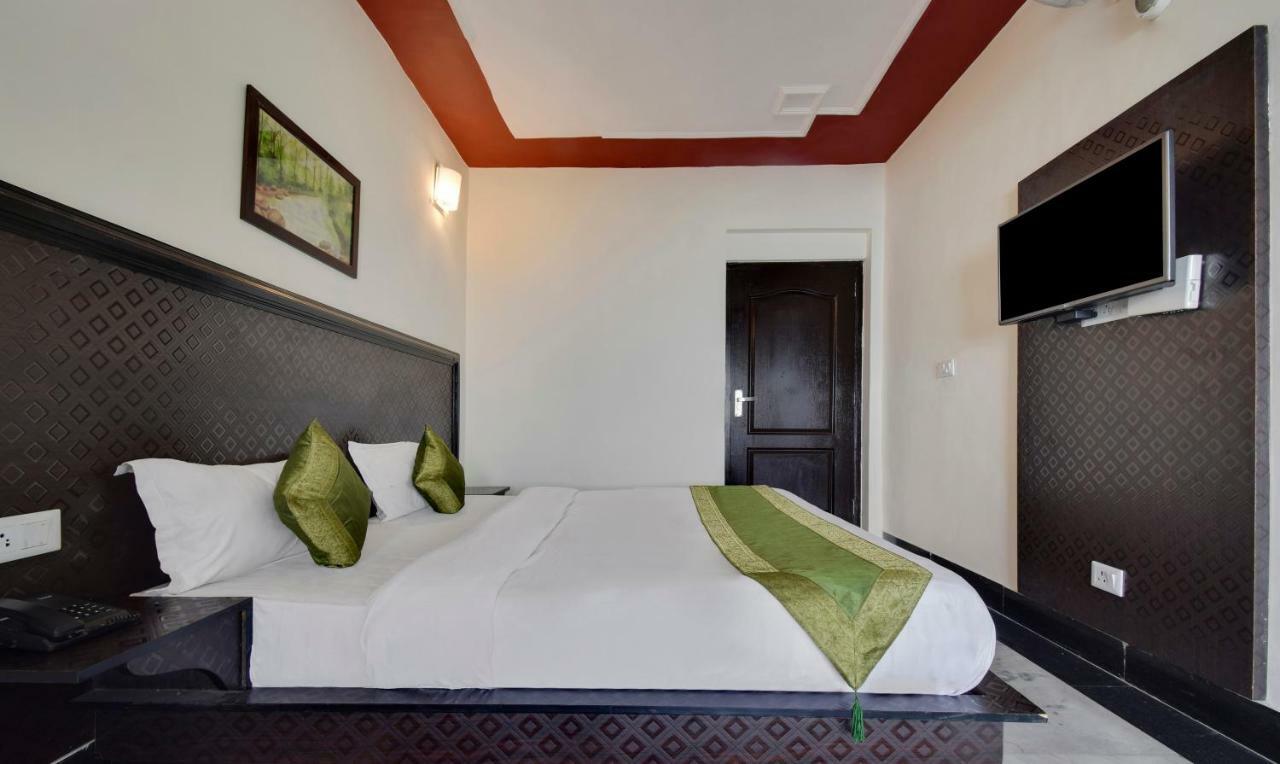 Treebo Mayur, Mall Road Mussoorie Exterior photo