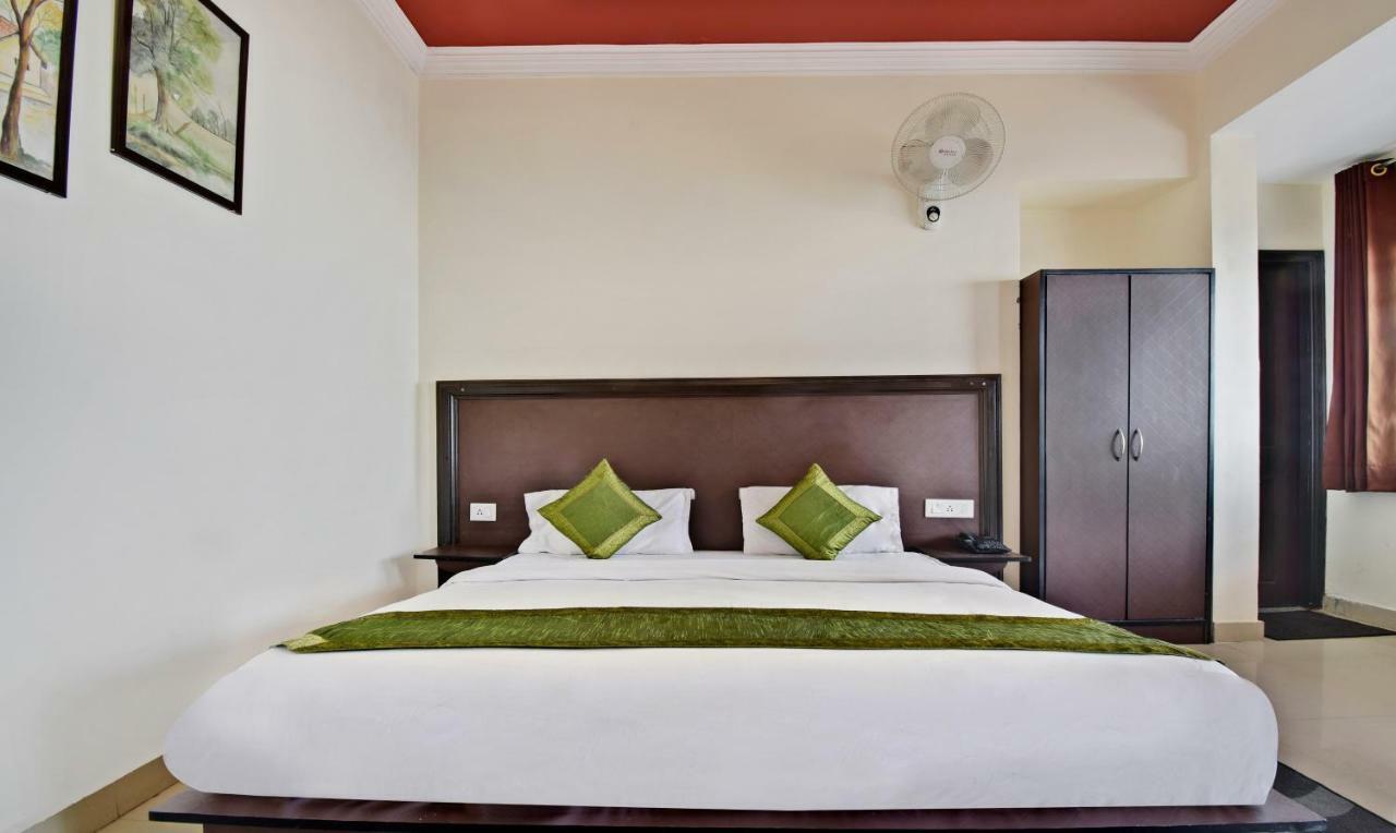 Treebo Mayur, Mall Road Mussoorie Exterior photo