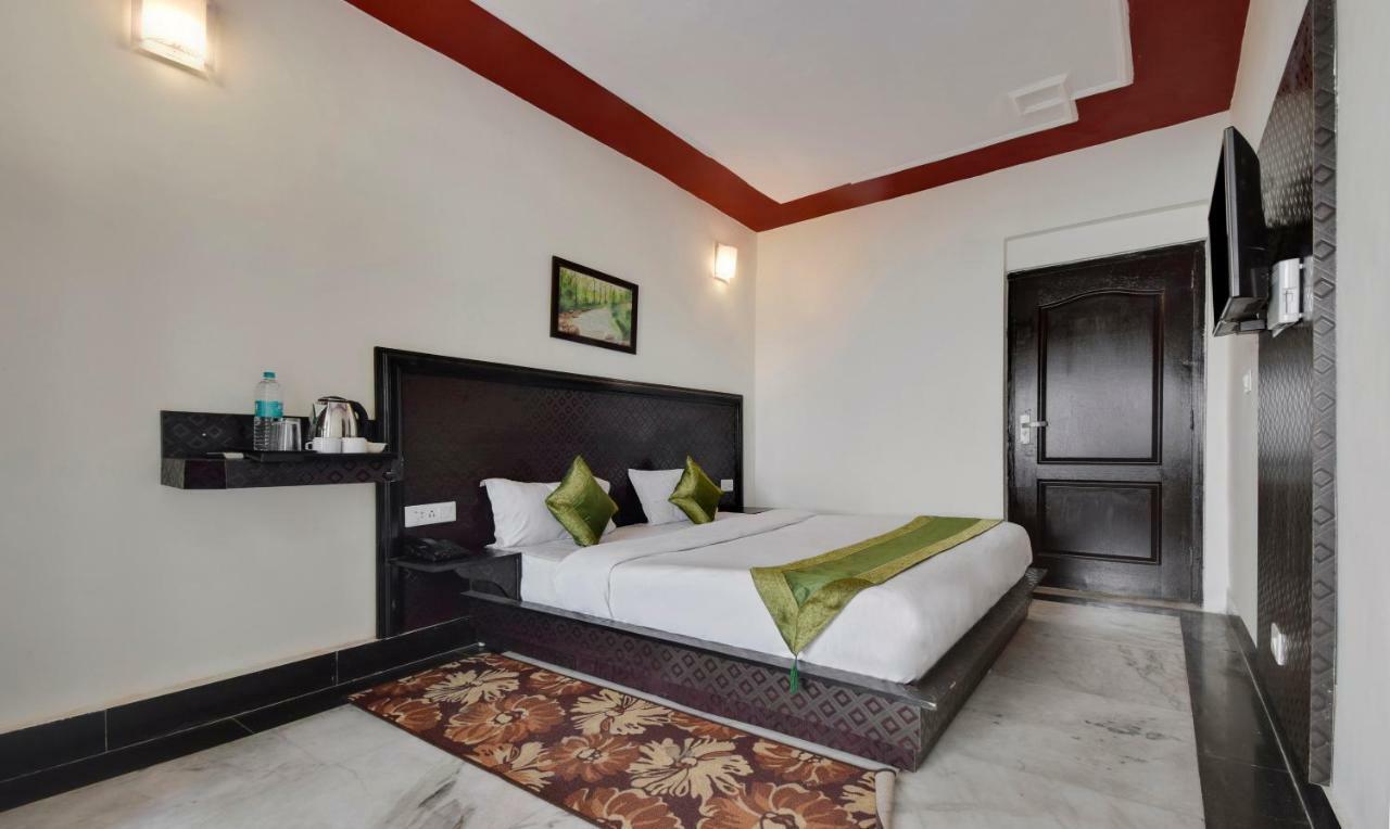 Treebo Mayur, Mall Road Mussoorie Exterior photo
