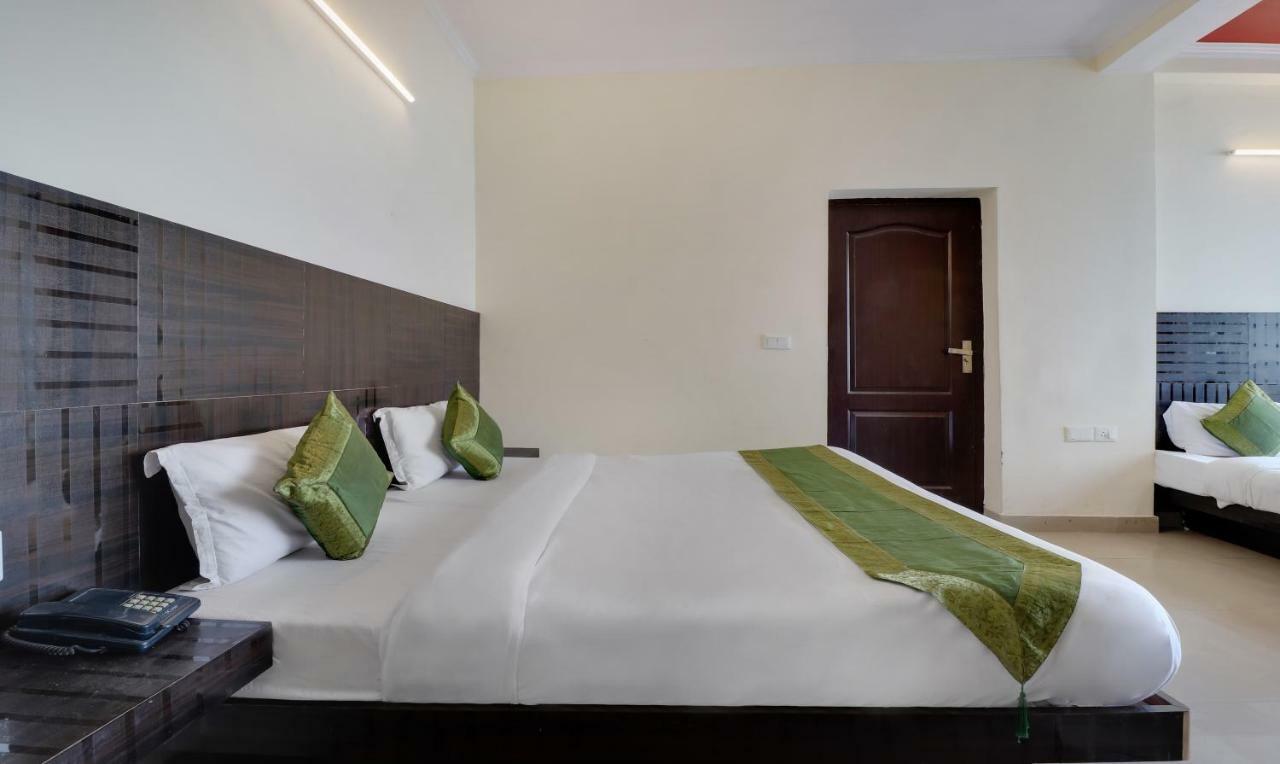 Treebo Mayur, Mall Road Mussoorie Exterior photo
